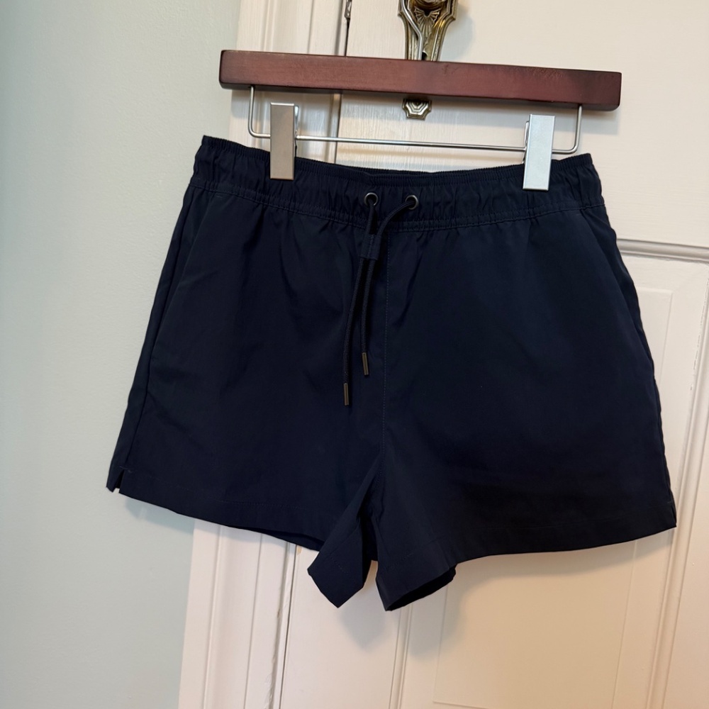 Athleta Midday Short - Picture 5 of 8